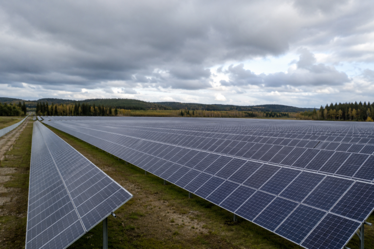 vea Solar-dotterbolag i konkurs efter strategiskt skifte